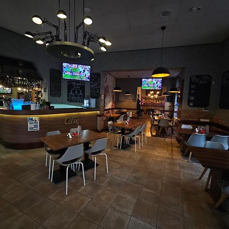苏雷塞格拉酒店 塞格德 外观 照片
